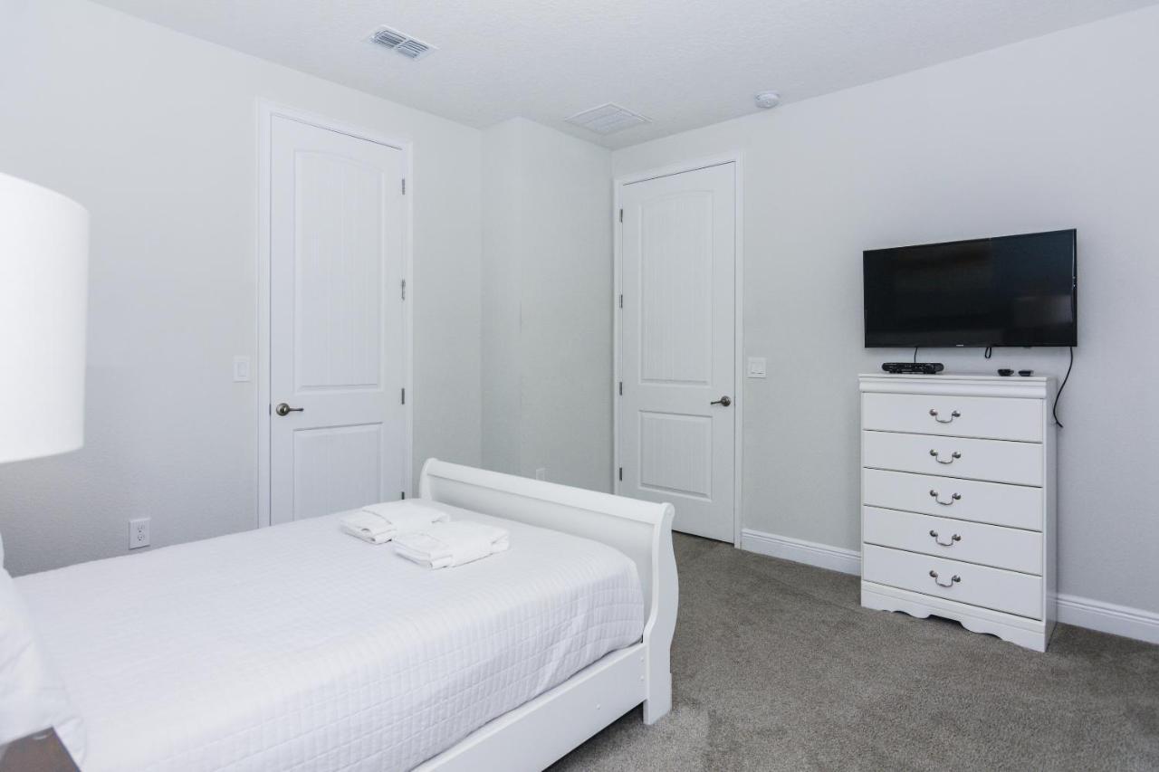 Amazing Five Bedrooms House With Private Pool At Encore Resort 7711 Four Corners Extérieur photo